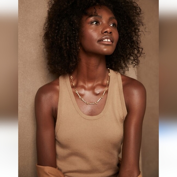 BANANA REPUBLIC Racerback Sweater Tank In light brown/tan. Size LP NWT - Picture 1 of 12